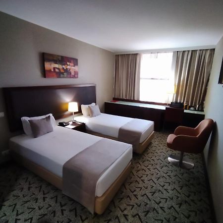 Skyna Hotel Luanda Exterior photo